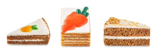 一套胡萝卜蛋糕与奶油芝士填充白色孤立的背景图片下载