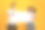 广告banner：展示白色标语牌的开朗阿拉伯年轻夫妇图片下载