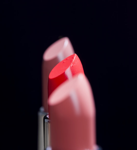 红色的新口红图片下载