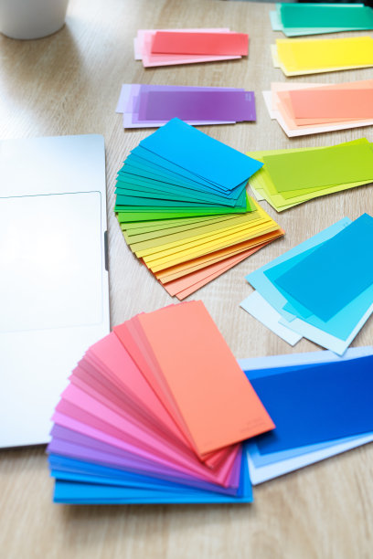 油漆颜色样本梯度的家庭办公室垂直图片下载