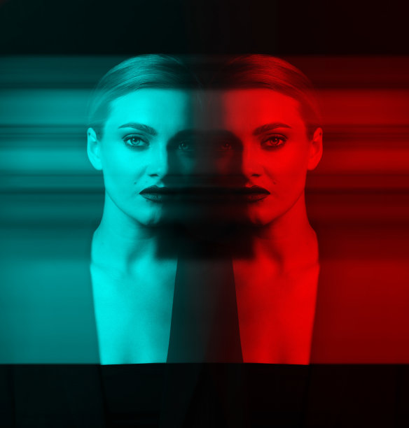 美丽的女人与经典的发型和西装特写工作室肖像在RGB色彩分割效果图片下载