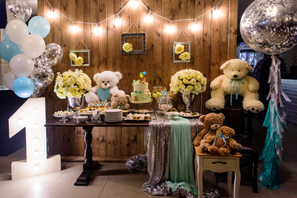 给宝宝的糖果棒和泰迪熊图片下载