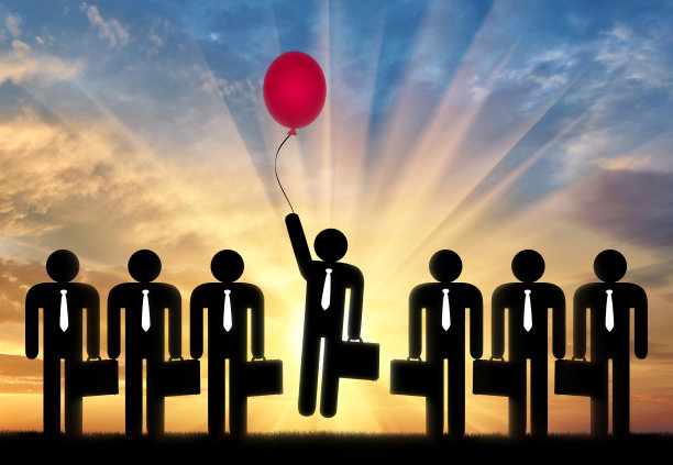 从人群中脱颖而出图片下载