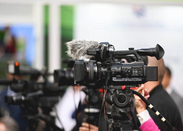 公共活动的电视摄像机图片下载
