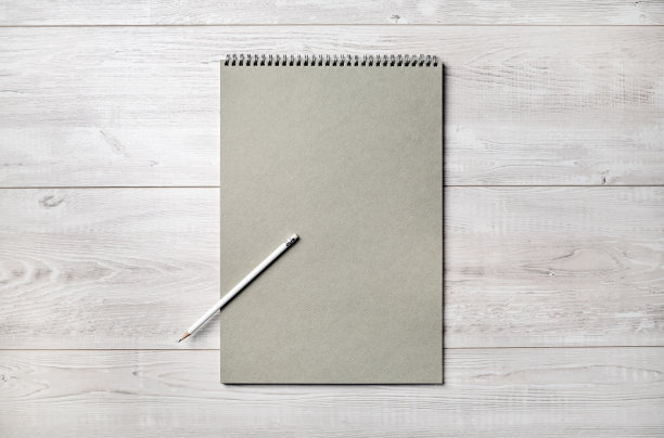 空白的速写本,铅笔图片下载