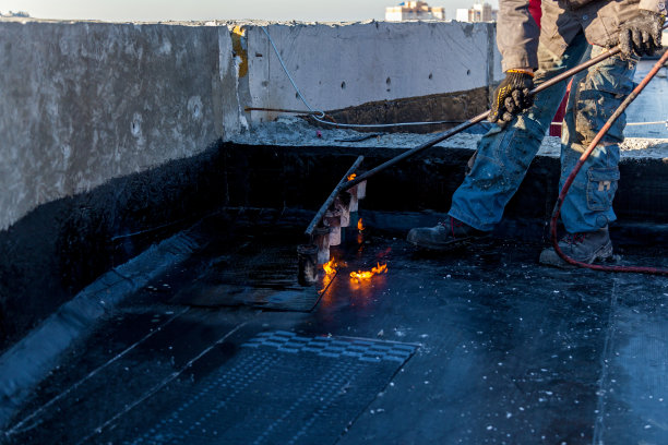 屋面铺设及安装图片下载