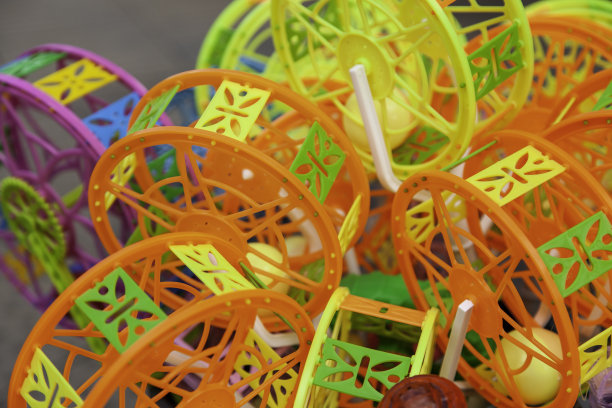 彩色的轮子的玩具图片下载