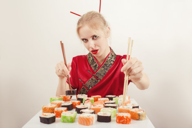 寿司的女孩图片下载