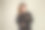 金发女子肖像在工作室的黑色背景。情绪图片下载