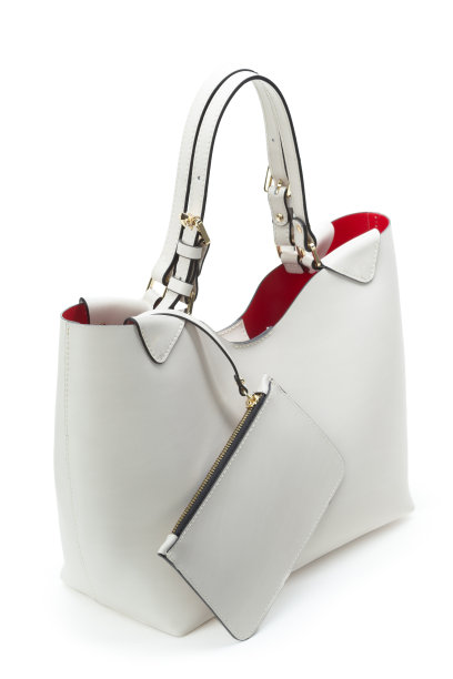 白色皮革女包孤立在白色之上图片下载