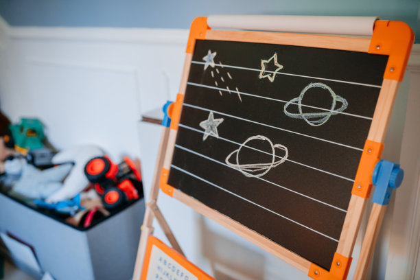 在我们的客厅里放天文学图片下载