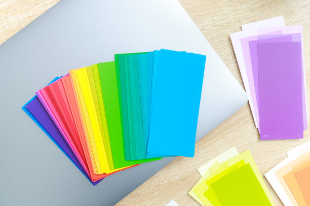 油漆颜色样本梯度的家庭办公室图片下载