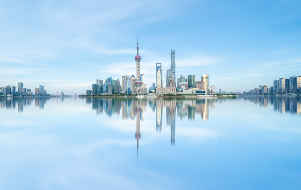 上海和黄浦江全景天际线图片下载