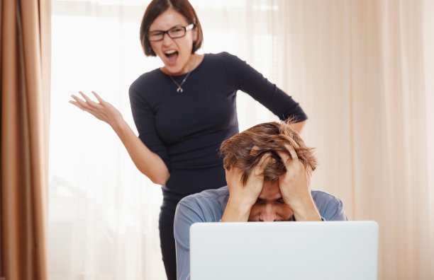 在家工作、远程学习和在线营销的概念图片下载