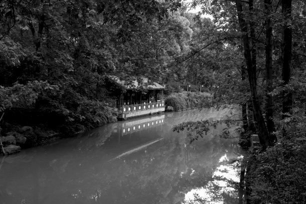 成都江边的中式亭图片下载