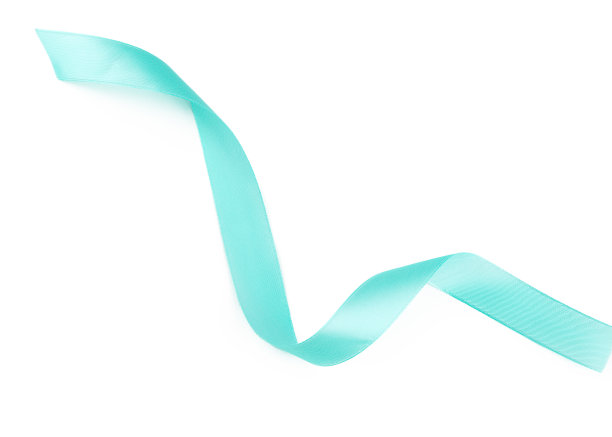 闪亮的缎带在浅柔和的蓝色孤立的白色背景图片下载