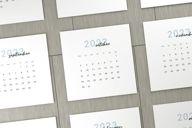 2023年十月日历页在木桌子上图片下载