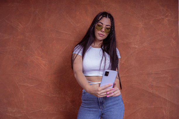 用智能技术紧跟潮流图片下载