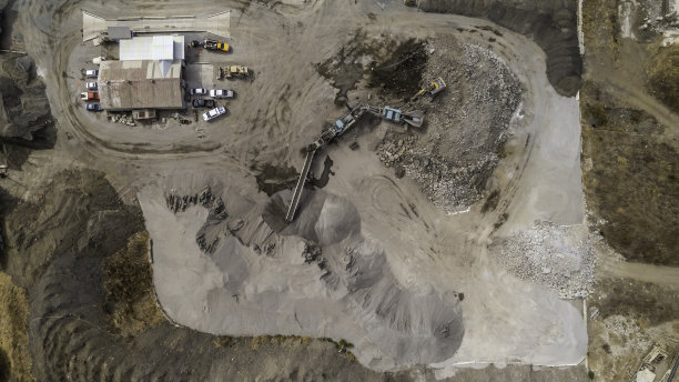 岩石回收采石场图片下载