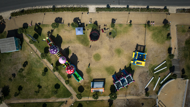 葡萄牙阿连特霍的游乐园，靠海，有各种各样的景点。图片下载