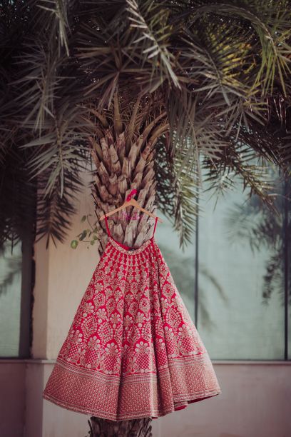 印度新娘婚礼上穿的长袍图片下载