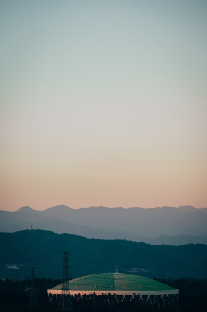 城市的日出图片下载