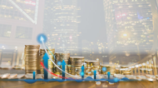 银行理财投资业务概念。银行或硬币的双重曝光图像和城市背景图表。带有市场增长统计数据的帐户管理图表。经济数据。图片下载