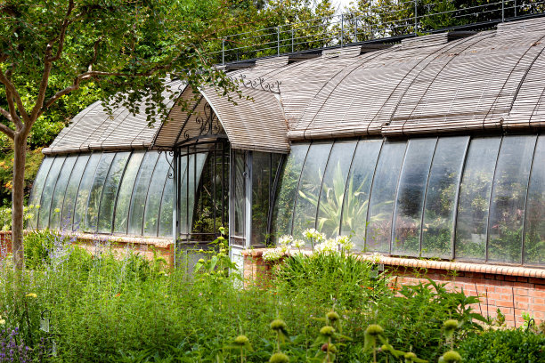 法国公园里的春天图片下载