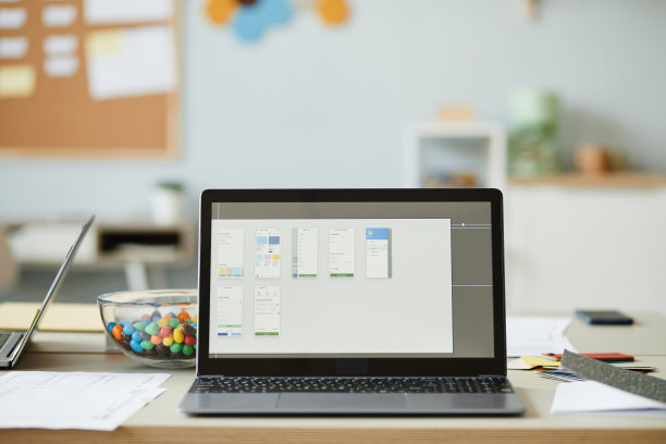 笔记本电脑背景与用户体验设计在屏幕上图片下载