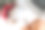 女孩的办公室，笔记本电脑，化妆包，鲜花俯视图图片下载