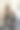 漂亮的年轻女子正在使用智能手机图片下载