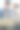 年轻夫妇在沙发上放松和使用他们的笔记本电脑，着迷于产品介绍页面-库存照片图片下载