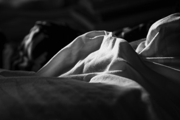 黑白相间的布图片下载