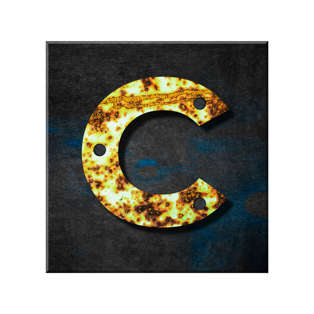 字母c，小写。字母来自字母，来自生锈的铁，来自木板。孤立的白色背景。教育。设计图片下载