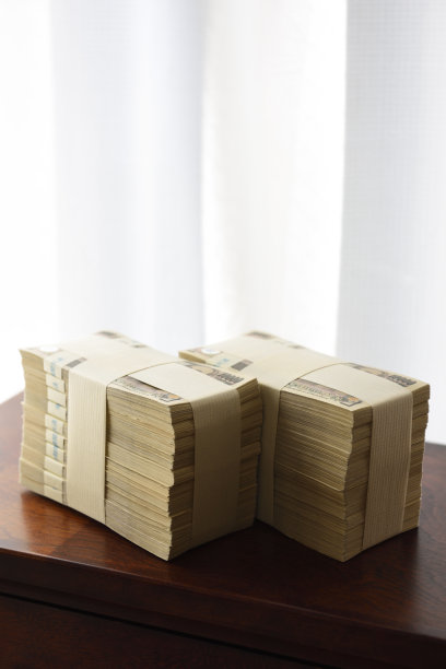 日元纸币堆图片下载