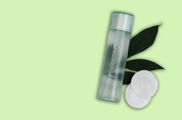 护肤爽肤水图片下载