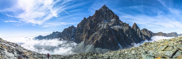 蒙维索陛下:湖泊，山峰和山谷的这奇妙的高山的科蒂亚阿尔卑斯山图片下载