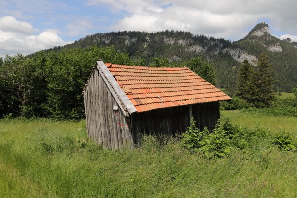 旧的小屋图片下载