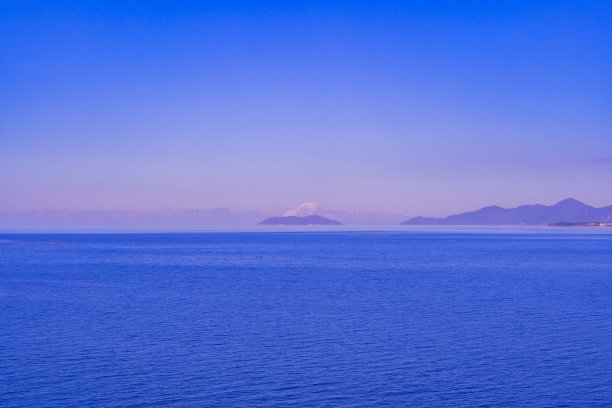 黄昏的湖图片下载