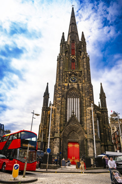 英国苏格兰首府爱丁堡的托尔布斯柯克教堂图片下载