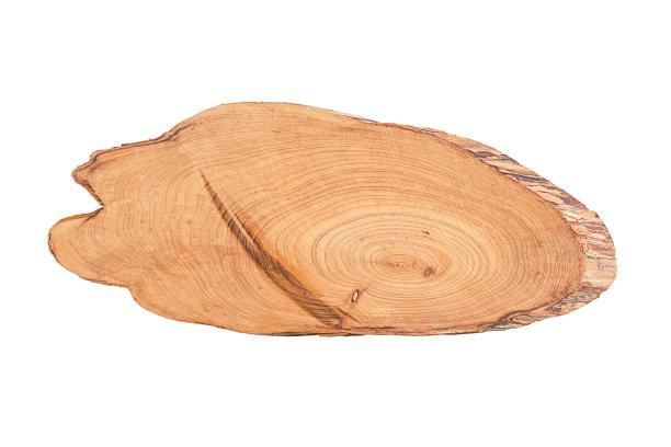 白色背景上孤立的木片。图片下载