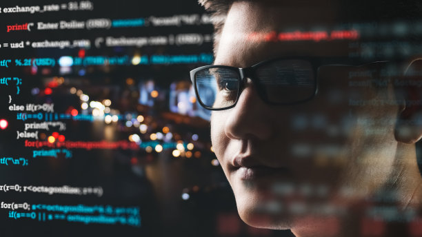 软件工程师、程序员和网络安全技术、网站设计和社会安全、软件开发、应用、使用大数据概念的技术创新的特写。图片下载