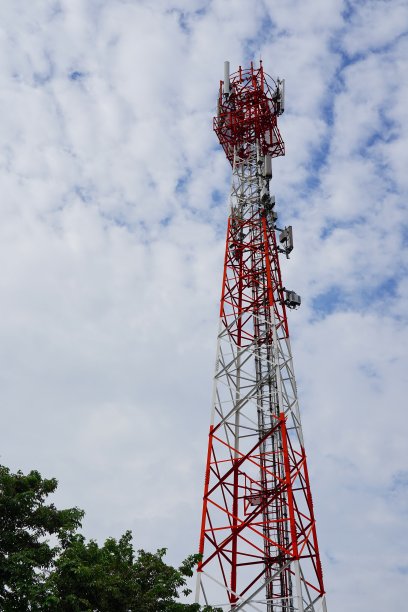 天空背景上的电话铃声图片下载