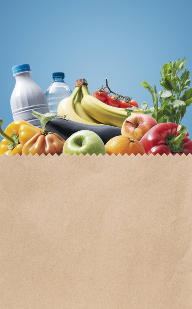 装满杂货的纸袋图片下载