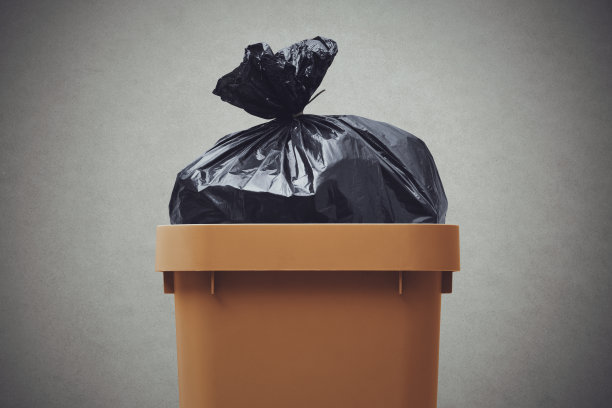 垃圾桶和垃圾袋图片下载