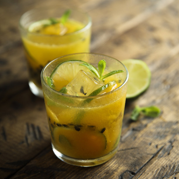 百香果鸡尾酒图片下载