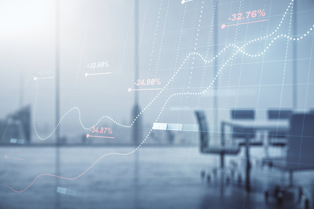 多重暴露的创意统计数据全息图在现代会议室背景，统计和分析概念图片下载