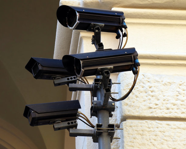 道路交通和安全摄像头。检查交通情况和安全图片下载