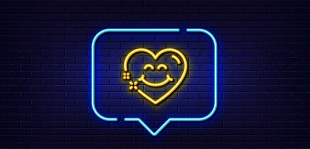 微笑表情线性图标。快乐表情聊天符号。爱心脸。霓虹灯语音气泡。矢量素材图片下载