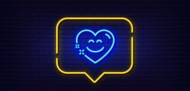 微笑聊天线图标。快乐表情符号标志。心形语音气泡。霓虹灯语音气泡。矢量图片下载